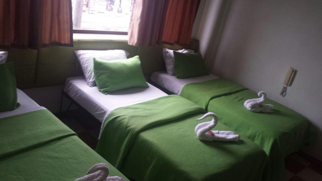 בוגוטה Hotel Las Palmas Fontibon מראה חיצוני תמונה