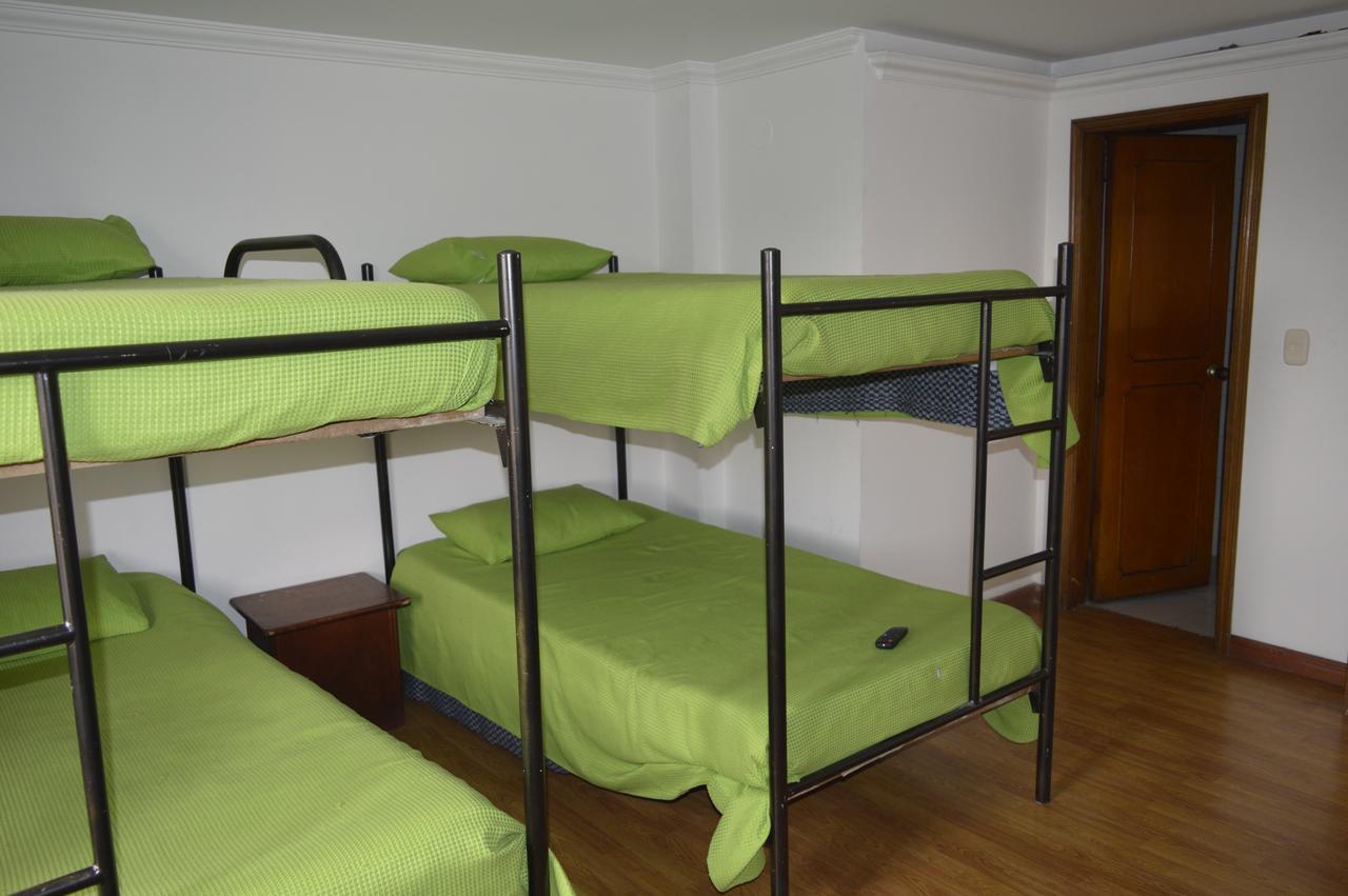 בוגוטה Hotel Las Palmas Fontibon מראה חיצוני תמונה